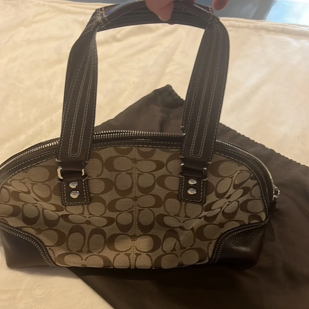 Coach Signature series. New without tags. Never used.  Dust bag included. - Picture 3 of 7